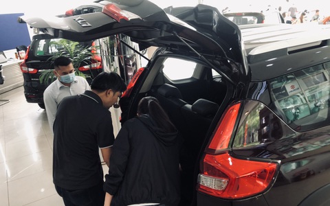 Xe hơi 'chạy hàng', sức mua tăng dịp cuối năm