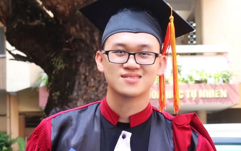 Bước rẽ của chàng thủ khoa "kép"