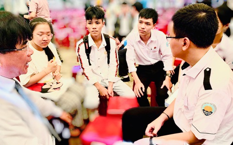 Phí xét tuyển 90.000 đồng, một thí sinh chuyển nhầm... 90 triệu