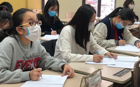 Hà Nội: Phụ huynh tự cho con nghỉ học do sợ lây virus corona
