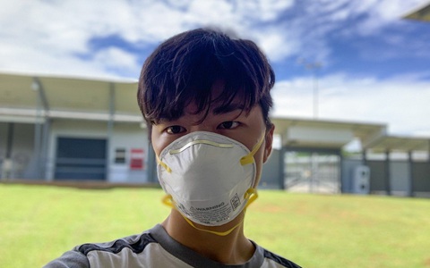 Nổi tiếng nhờ làm vlog ở tâm dịch Vũ Hán