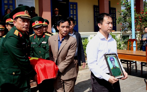 Liệt sĩ được 'về nhà' sau 48 năm nhờ mảnh giấy trong lọ thủy tinh