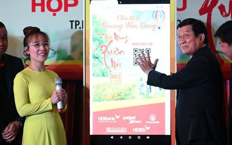 Ông Trương Tấn Sang thăm, chúc tết HDBank, Vietjet.