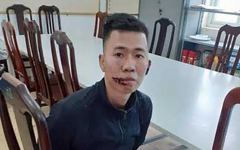 Khởi tố nghịch tử sát hại mẹ, chém trọng thương cha và em trai