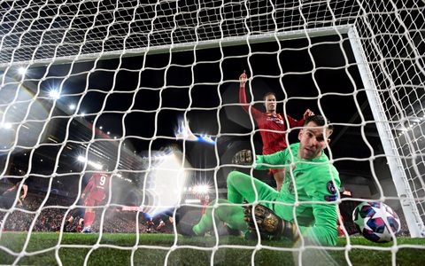 Lời nguyền Champions League đã trở lại