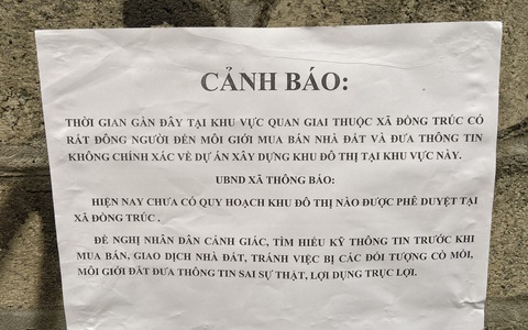 Chính quyền dẹp 'chợ đất' mọc giữa dịch vì một thông tin trên giấy