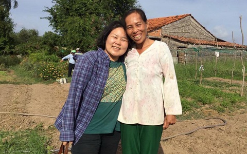 Cô gái Nhật nặng lòng với nông dân Việt