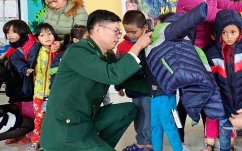 'Anh cứ yên tâm chống dịch nơi biên ải'