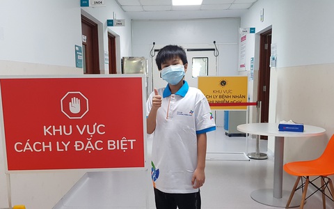 Bé trai 10 tuổi ở TP.HCM và 2 người khác khỏi COVID-19 xuất viện