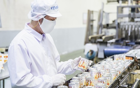 Vượt khó dịch COVID-19, Vinamilk xuất khẩu sữa vào thị trường Trung Quốc
