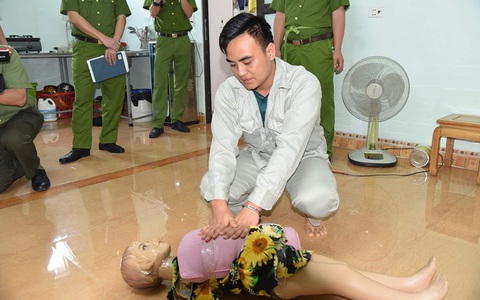 Bé 4 tuổi bị người tình của mẹ đánh tử vong