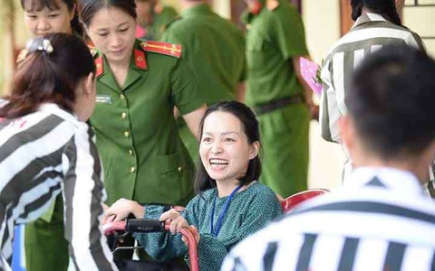 Tôi là thiên thần 6 chân - Kỳ cuối: Vào nhà tù và con đường của tôi