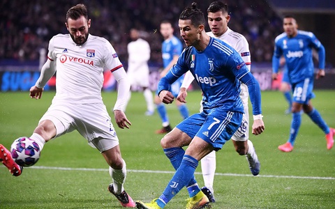 Các giải đấu hàng đầu châu Âu sẽ bị hiệu ứng dây chuyền từ Ligue 1?