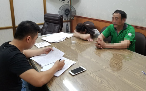 Được thuê giao 'đồ cổ', khi bị bắt, tài xế xe ôm mới biết là ma túy