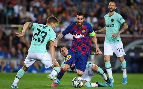 Messi luồn lách giữa những chấn thương