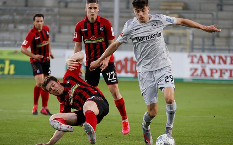 Chờ Leverkusen cứu Bundesliga