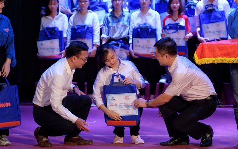 Không để học sinh, sinh viên đơn độc trong hành trình đến trường