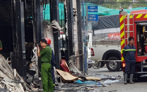 Cháy nhà ở TP.HCM, 1 người chết, 3 người bị thương