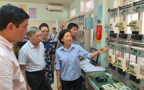 Người dân Huế 'tố' hóa đơn điện vọt lên 30-70%, phía điện nói do nóng và dịch