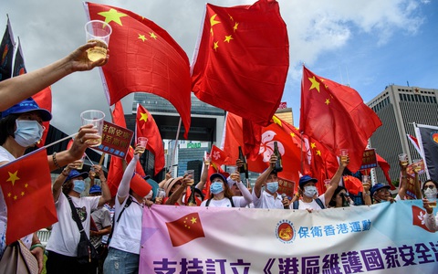 Báo Trung Quốc dọa Hong Kong: Thức thời cải tà quy chánh thì yên với luật mới