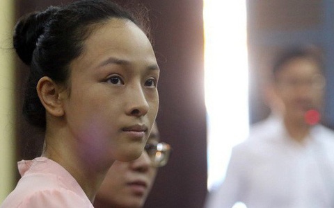 Hoa hậu Phương Nga gửi đơn tố giác cơ quan điều tra, viện kiểm sát