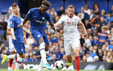 Giải ngoại hạng Anh (Premier League): Top 5 nguội dần, top 4 vẫn nóng