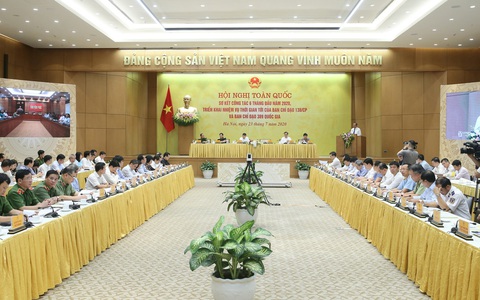 Một bộ phận cán bộ tha hóa, biến chất đã tiếp tay cho tội phạm