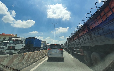Đường đến sân bay Long Thành: 'Không thể đợi xây xong mới kết nối'