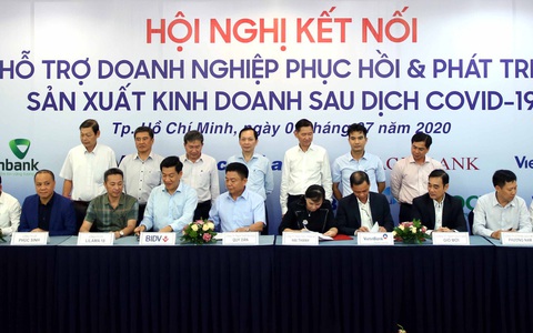 Ngân hàng dư tiền, doanh nghiệp không vay được