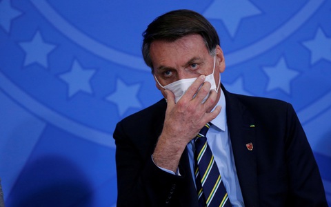 Tổng thống Brazil thông báo mình đã mắc COVID-19
