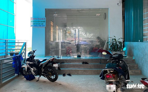 Bé 13 tuổi chết sau khi tiêm thuốc tại nhà cựu cán bộ y tế xã