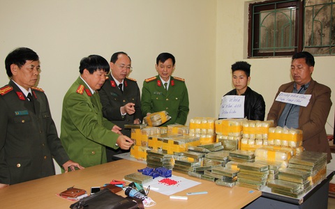 Xả thân chặn 'cái chết trắng' - Kỳ 4: Cuộc chiến không khoan nhượng