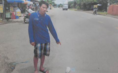 Bắt nam thanh niên tạt dung dịch chứa axit gây thương tích cho người khác