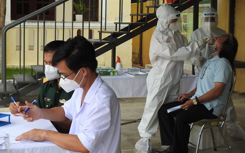 Xét nghiệm COVID-19 đại diện gia đình trên toàn Đà Nẵng