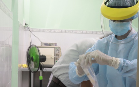 Đề nghị Đà Nẵng hỗ trợ xét nghiệm COVID-19 cho du khách trước khi về TP.HCM