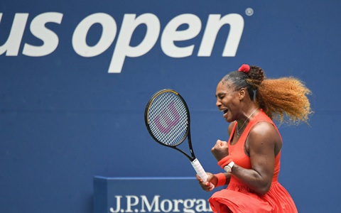 Thắng ngược ‘hiện tượng’ Pironkova, Serena lần thứ 14 vào bán kết Mỹ mở rộng