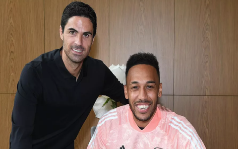 Arsenal trói chân ‘sát thủ’ Aubameyang đến năm 2023
