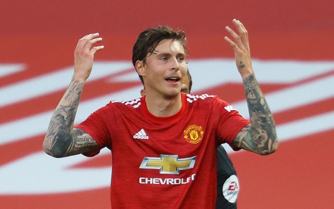 Man Utd thua sốc Crystal Palace ngay tại Old Trafford
