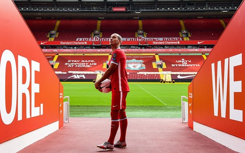 Premier League lại là miền đất hứa cho các siêu sao