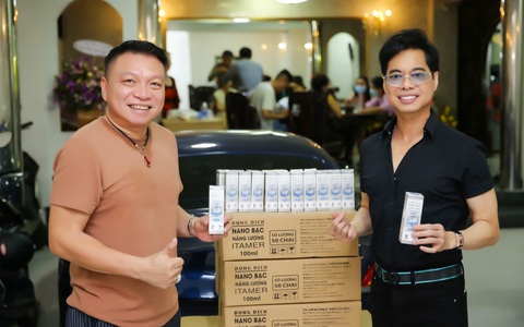 Danh ca Ngọc Sơn tặng 1000 chai nano bạc ITAMER