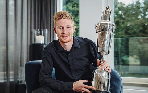 De Bruyne hoàn tất cú đúp danh hiệu Cầu thủ xuất sắc nhất mùa giải 2019-2020