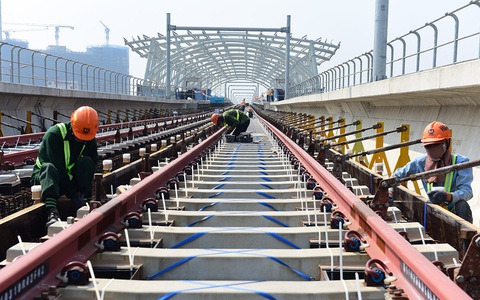 Phải đảm bảo an toàn cho metro số 1 sau hai sự cố gối cao su