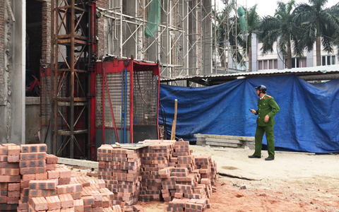 Vận thăng rơi ở Nghệ An làm 3 người chết vừa kiểm định hơn 4 tháng
