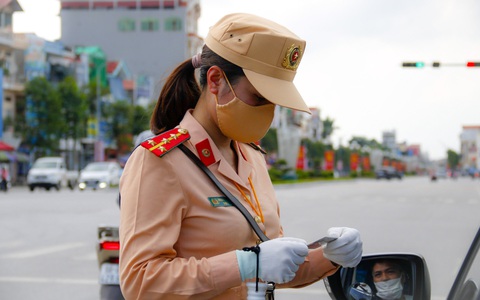 Đi lại tăng mạnh khi nới lỏng giãn cách xã hội, Bộ Công an chỉ đạo gì?