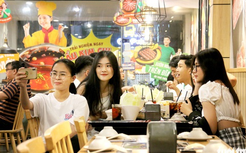TP.HCM cho mở lại dịch vụ ăn uống tại chỗ ở một số khu vực trong tuần tới