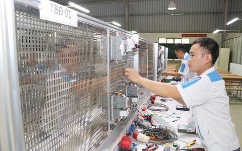 TP.HCM nghiên cứu tiêm vắc xin cho 130.000 học sinh, sinh viên sắp tốt nghiệp