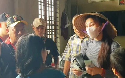 Thủy Tiên 'trao tiền tùy tâm, tùy người', huyện Lệ Thủy 'không thể thống kê chính xác'