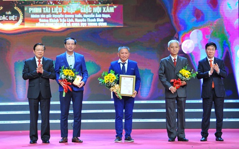 Lần đầu tiên trao giải đặc biệt Giải báo chí toàn quốc phòng, chống tham nhũng, tiêu cực