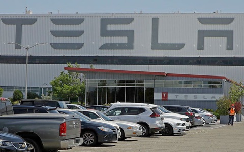 Nữ công nhân kiện Tesla để 'quấy rối tình dục xảy ra trong nhà máy'
