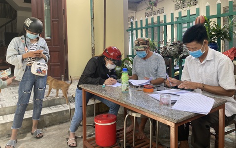 Xác minh vụ xô xát ở nhà tổ trưởng liên quan tiền trợ cấp COVID-19